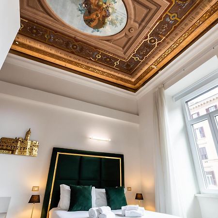 Cavour Luxury Rooms - Lr Collection ローマ エクステリア 写真