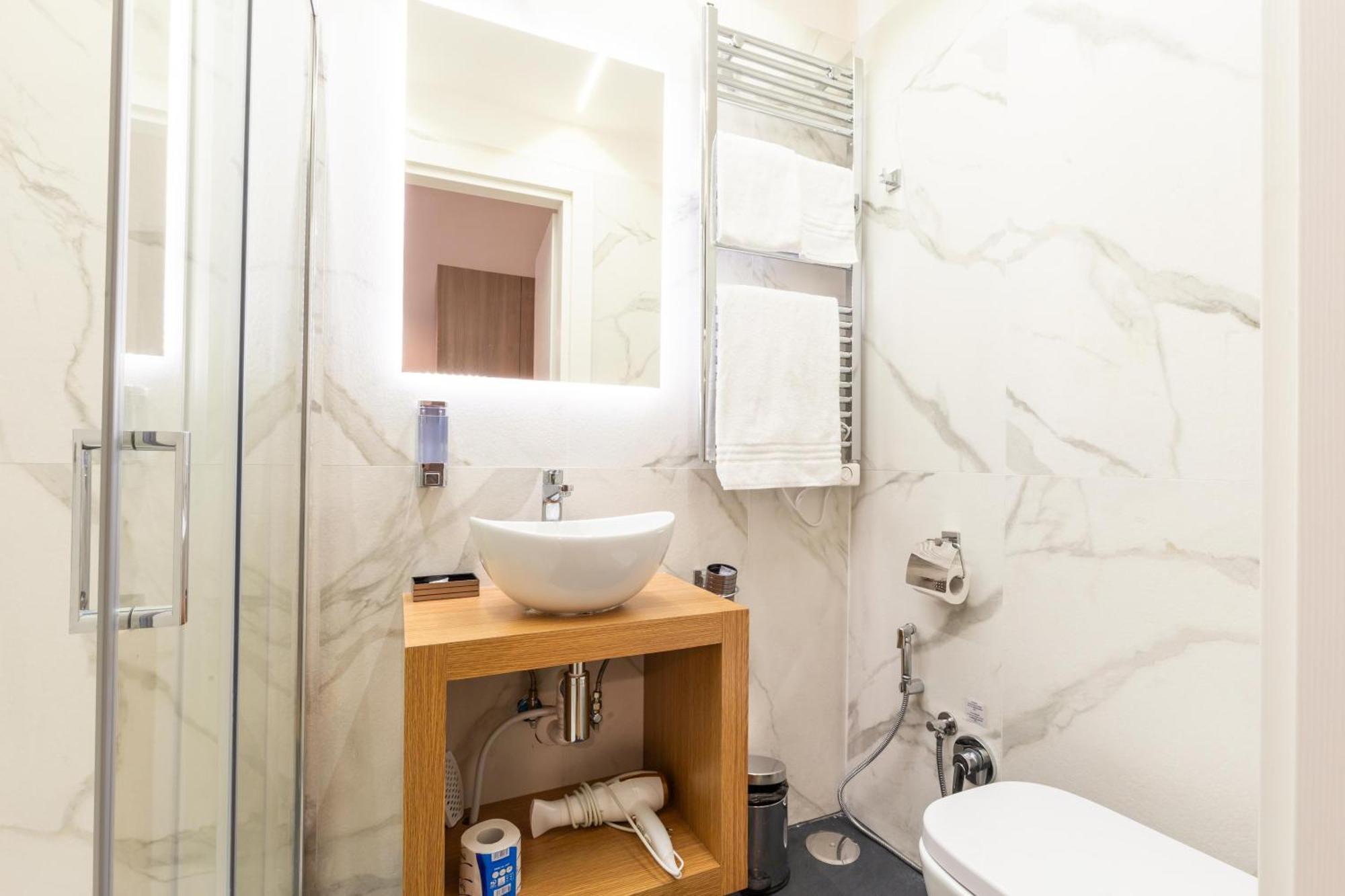 Cavour Luxury Rooms - Lr Collection ローマ エクステリア 写真