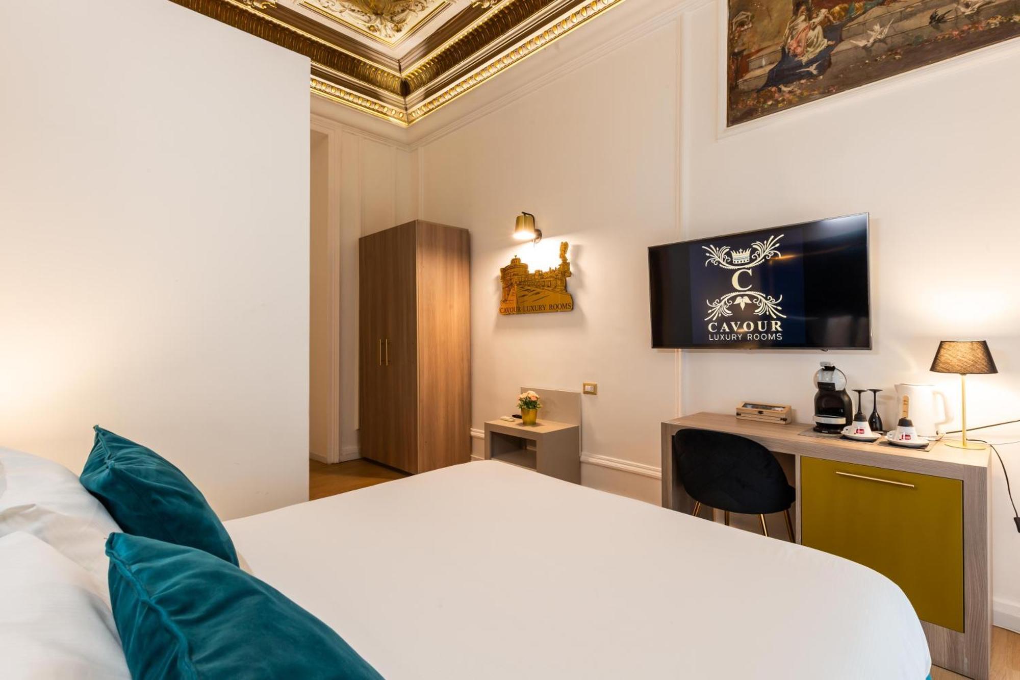 Cavour Luxury Rooms - Lr Collection ローマ エクステリア 写真
