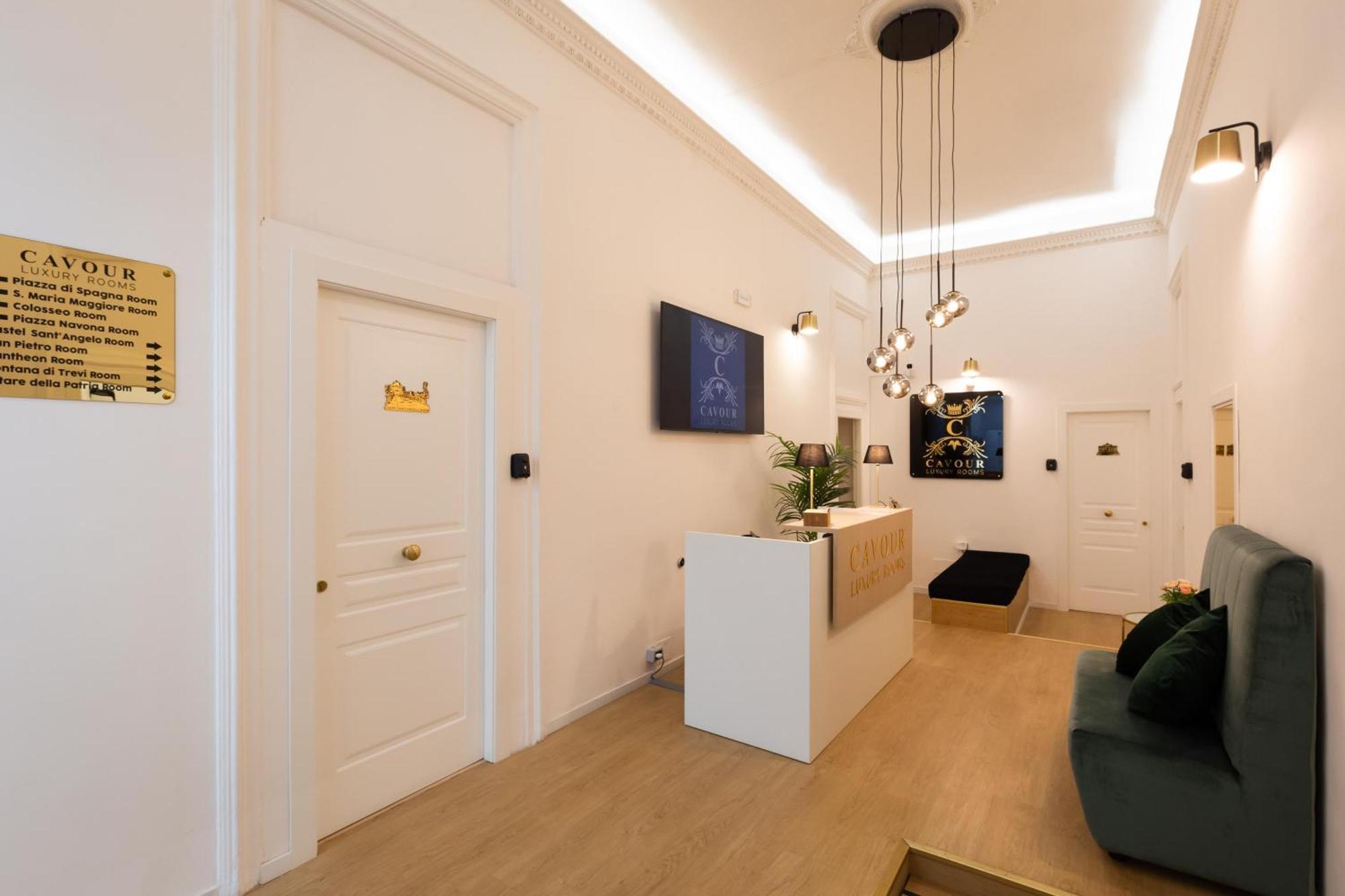 Cavour Luxury Rooms - Lr Collection ローマ エクステリア 写真