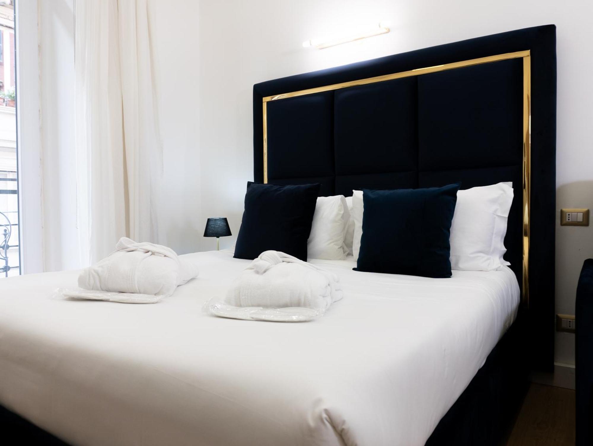Cavour Luxury Rooms - Lr Collection ローマ エクステリア 写真